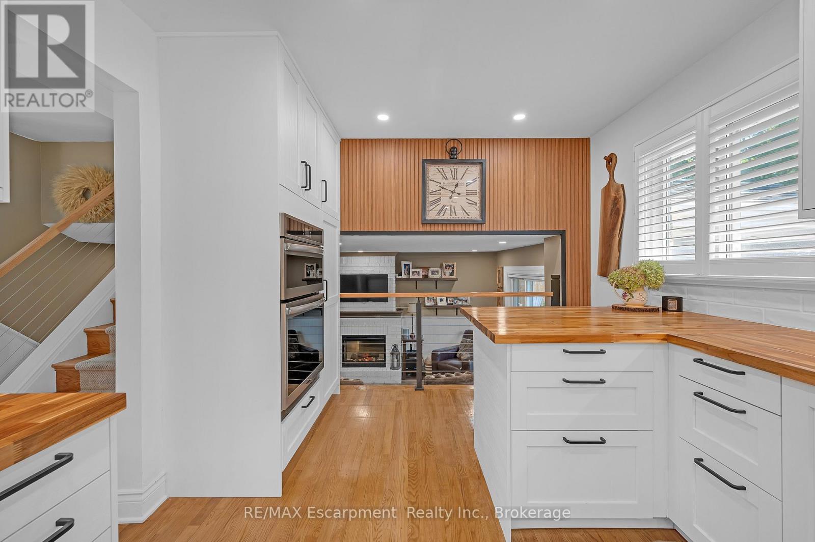2482 Waterford Street, Oakville, Ontario  L6L 5E6 - Photo 11 - W12442680