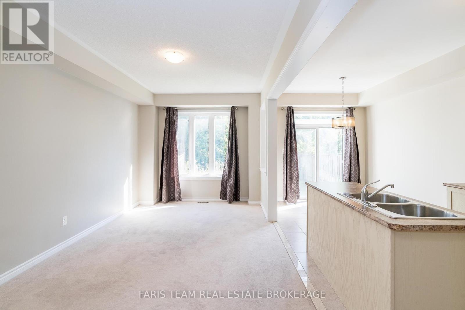 103 Collier Crescent, Essa (Angus), Ontario  L3W 0M8 - Photo 11 - N12442553