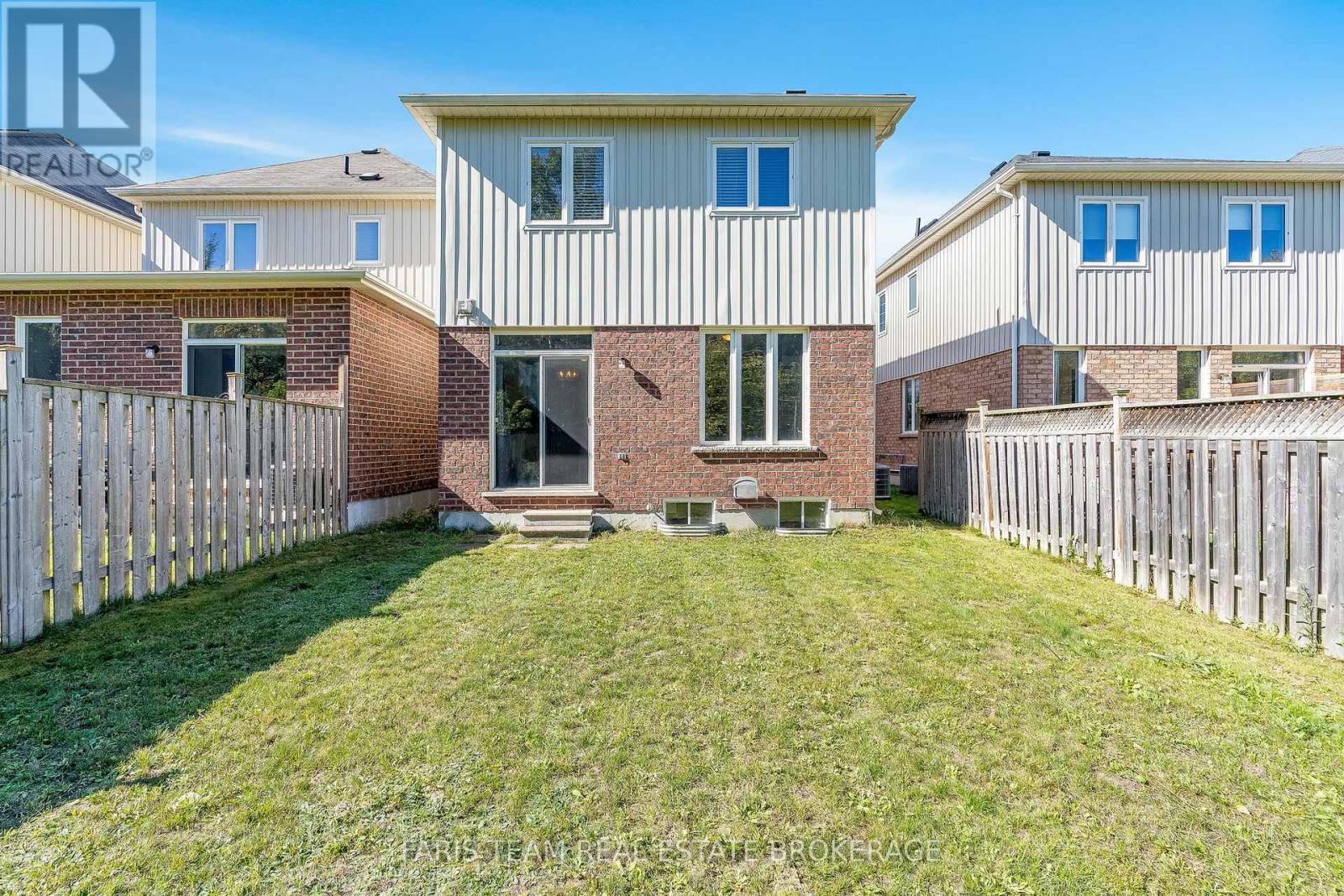 103 Collier Crescent, Essa (Angus), Ontario  L3W 0M8 - Photo 32 - N12442553