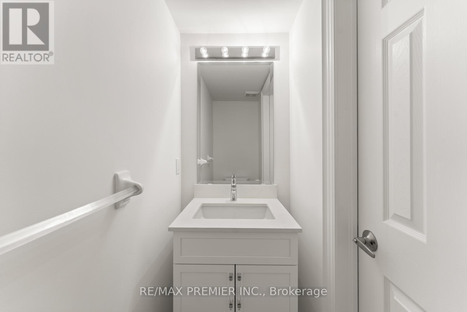 34 George Bogg Road, Vaughan (East Woodbridge), Ontario  L4L 0A3 - Photo 24 - N12442587
