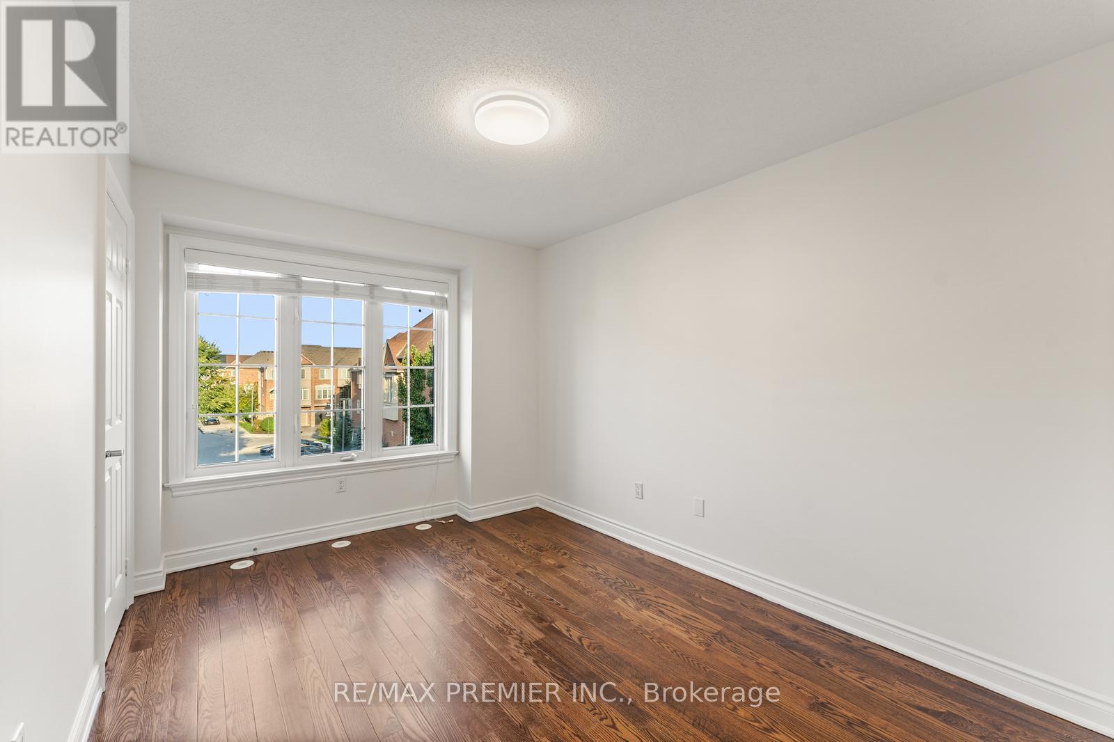 34 George Bogg Road, Vaughan (East Woodbridge), Ontario  L4L 0A3 - Photo 34 - N12442587