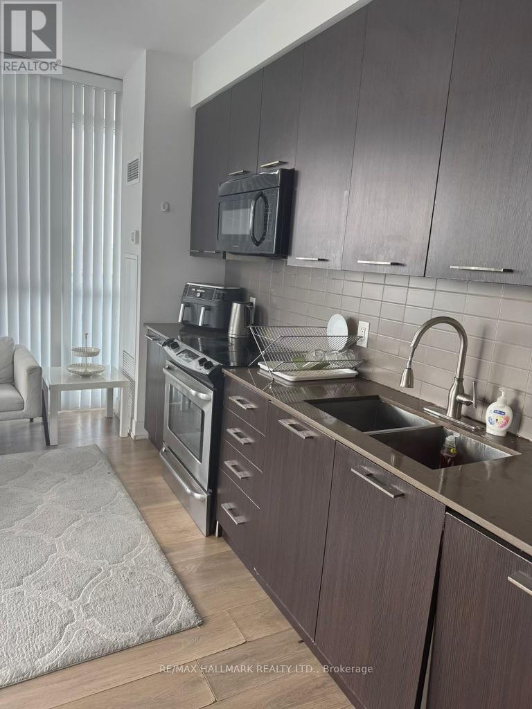 1610 - 9471 Yonge Street, Richmond Hill, Ontario  L4C 1V4 - Photo 5 - N12442601