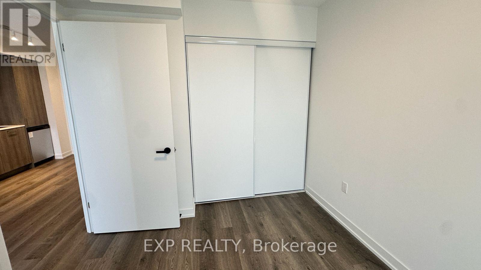 1705 - 195 Commerce Street, Vaughan (Vaughan Corporate Centre), Ontario  L4K 0P9 - Photo 13 - N12442604