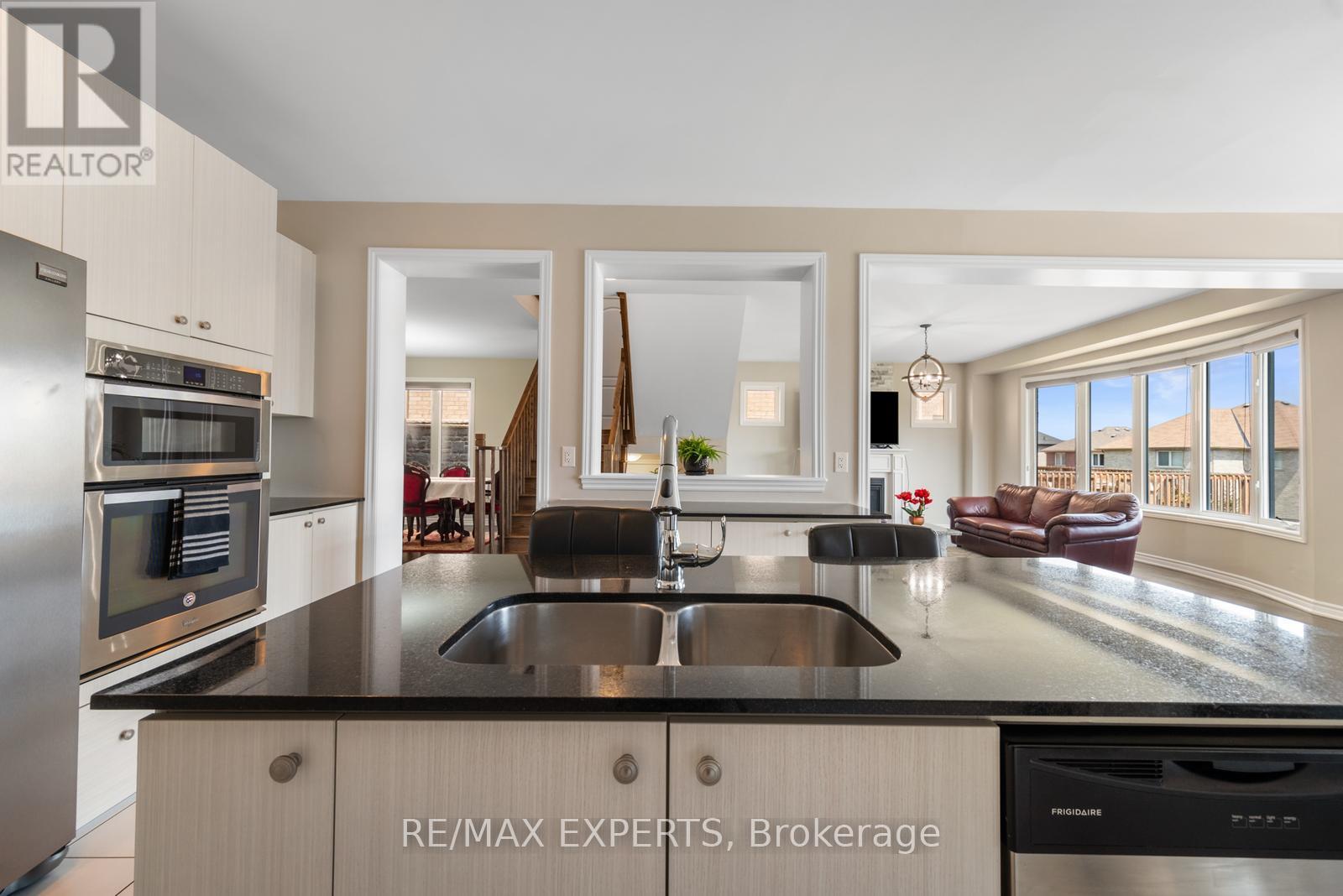 2144 Dale Road, Innisfil (Alcona), Ontario  L9S 0G9 - Photo 18 - N12442632