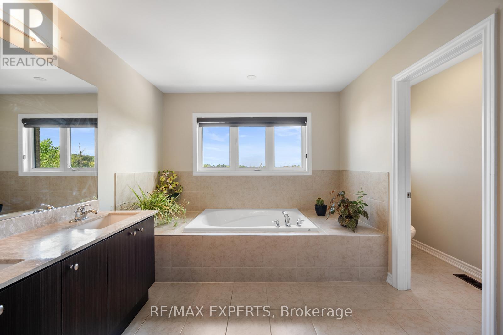 2144 Dale Road, Innisfil (Alcona), Ontario  L9S 0G9 - Photo 28 - N12442632