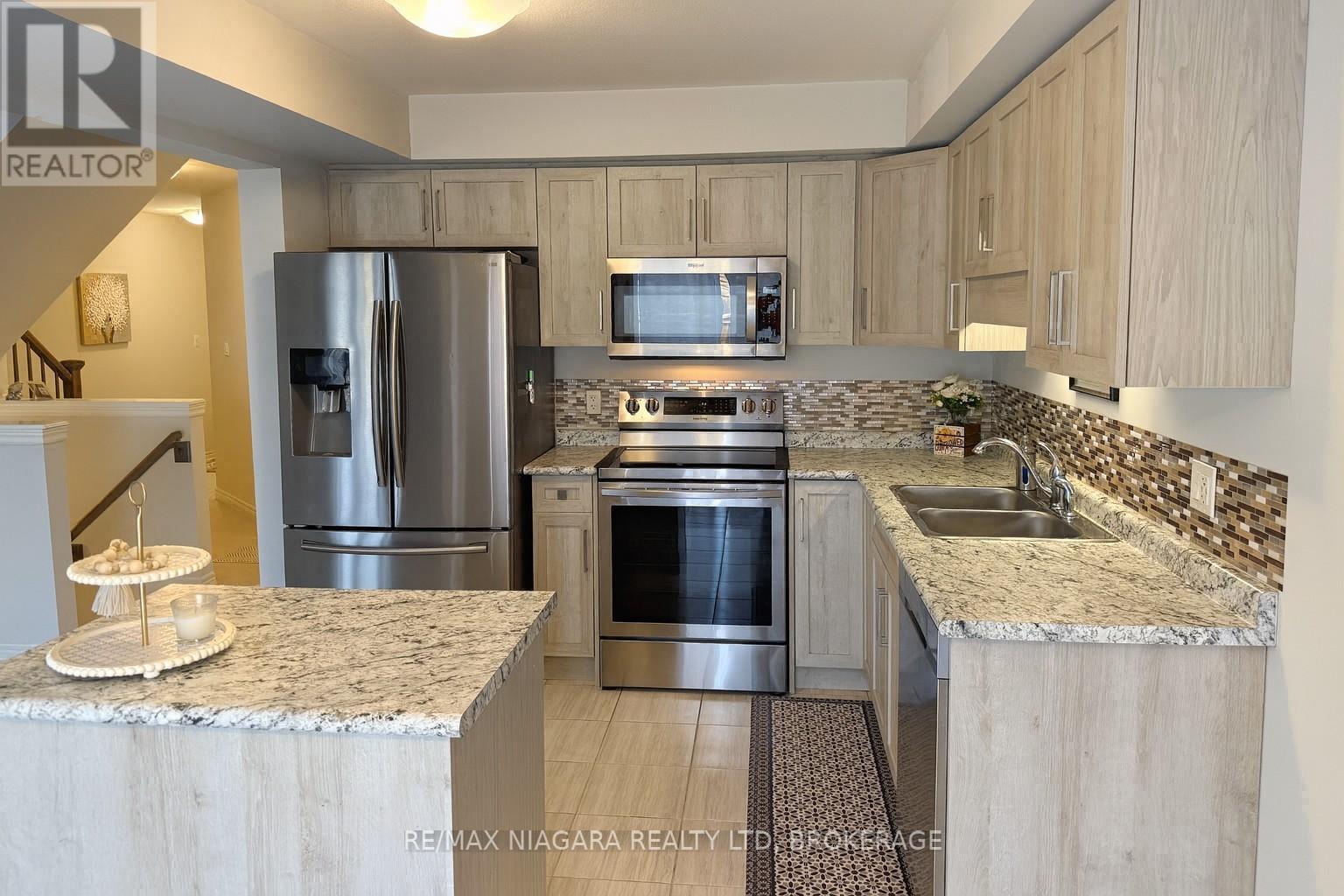 45 - 340 Prospect Point Road N, Fort Erie (Ridgeway), Ontario  L0S 1N0 - Photo 8 - X12442676
