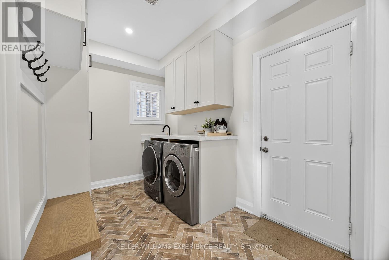 50 Regalia Way, Barrie (Innis-Shore), Ontario  L4M 7H8 - Photo 12 - S12442595