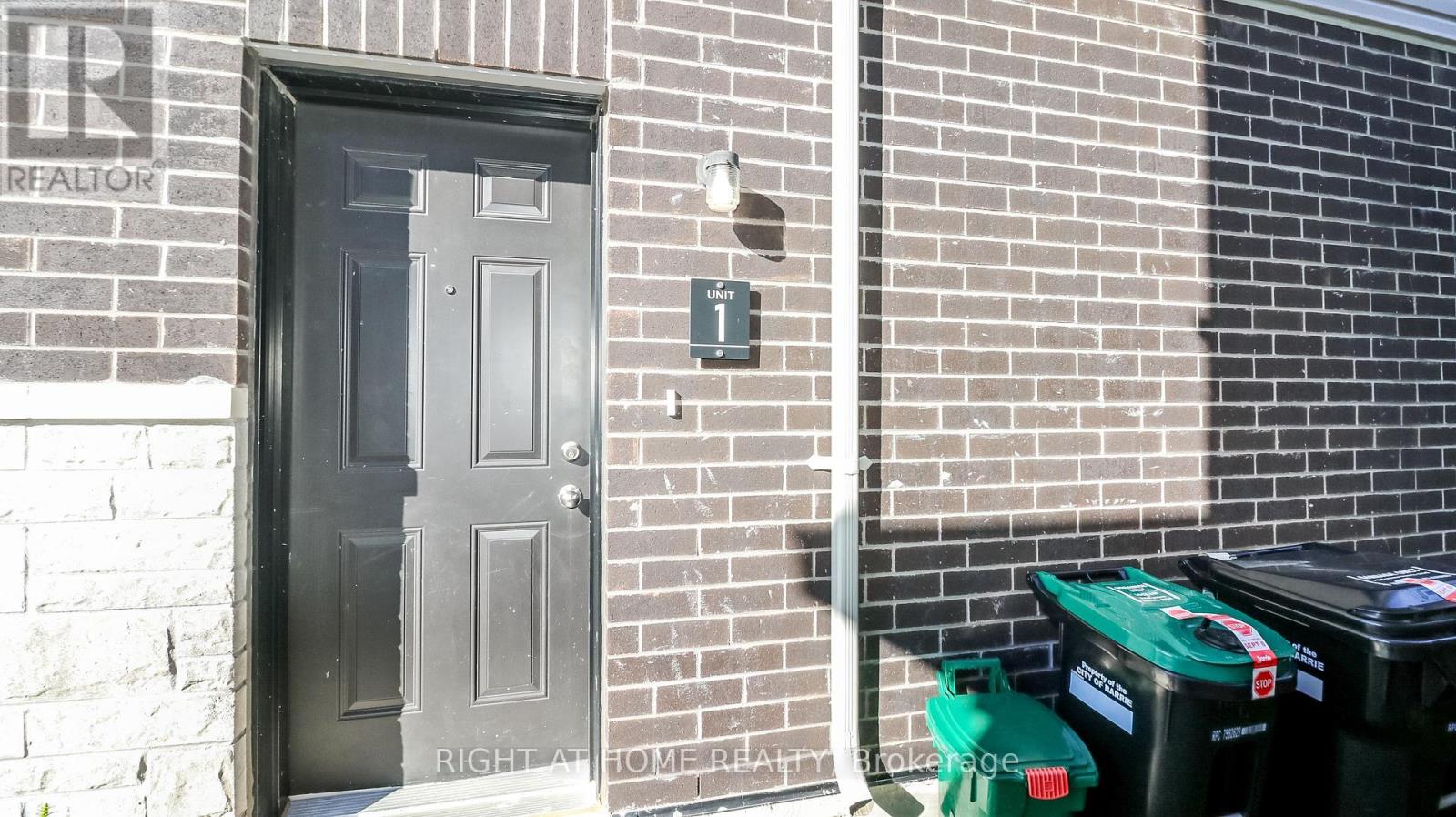 1 - 12 Bannister Road, Barrie, Ontario  L9J 0L4 - Photo 2 - S12442623