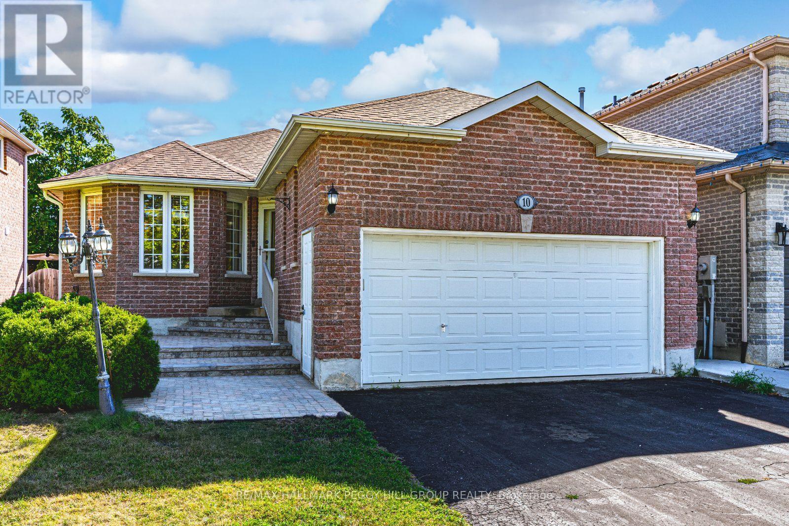 10 Stephanie Lane, Barrie (Painswick South), Ontario  L4N 0V2 - Photo 1 - S12442627
