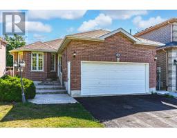 10 Stephanie Lane, Barrie (Painswick South), Ca