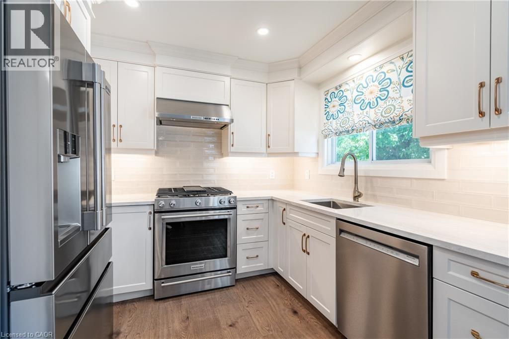 38 Salem Avenue, Hamilton, Ontario  L9A 3V9 - Photo 6 - 40776094