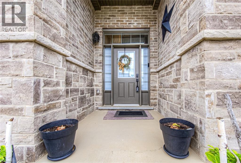 582 Mayapple Street, Waterloo, Ontario  N2V 0E3 - Photo 3 - 40768809