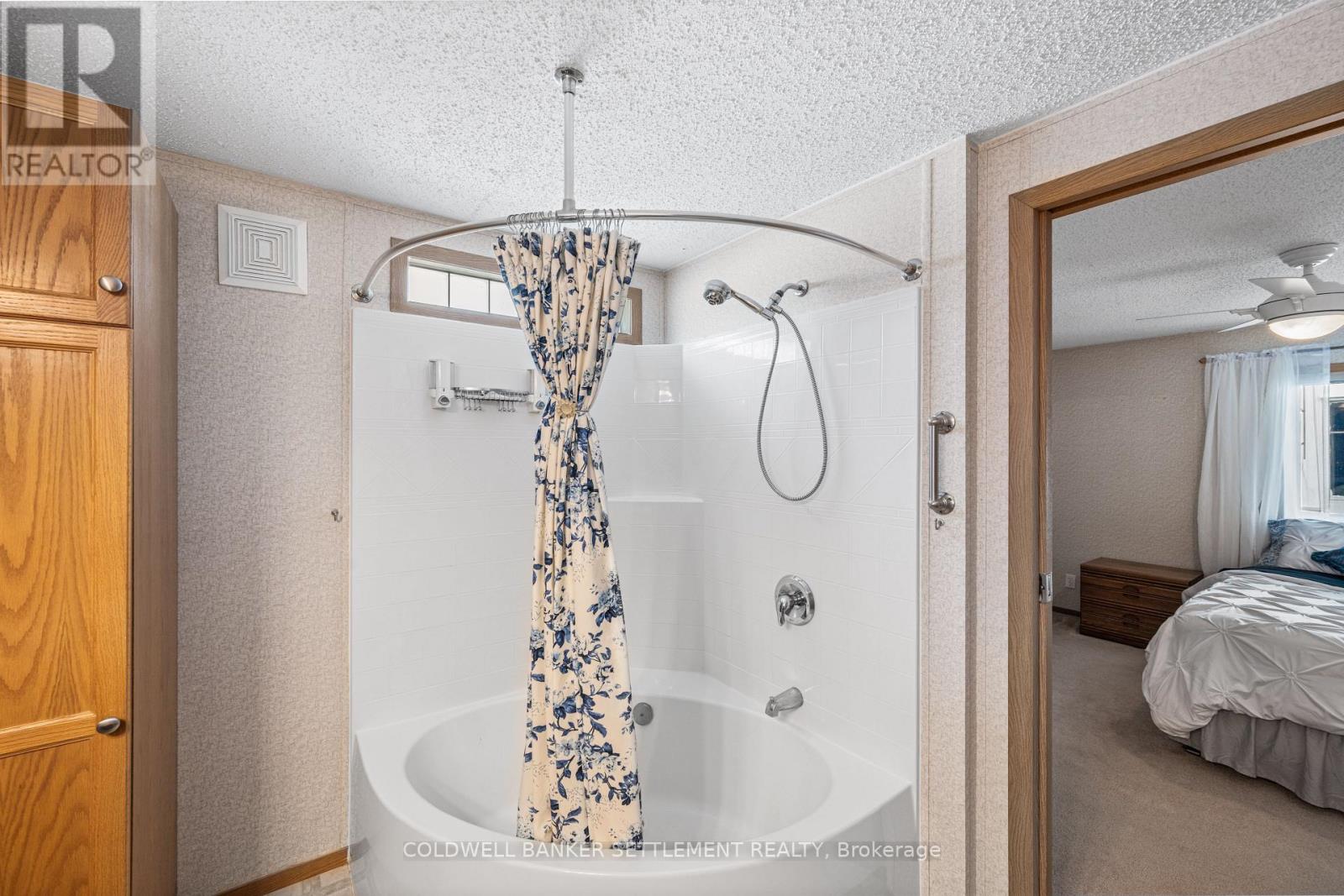 304 Acacia Road, Drummond/north Elmsley, Ontario  K7H 3C7 - Photo 17 - X12442700