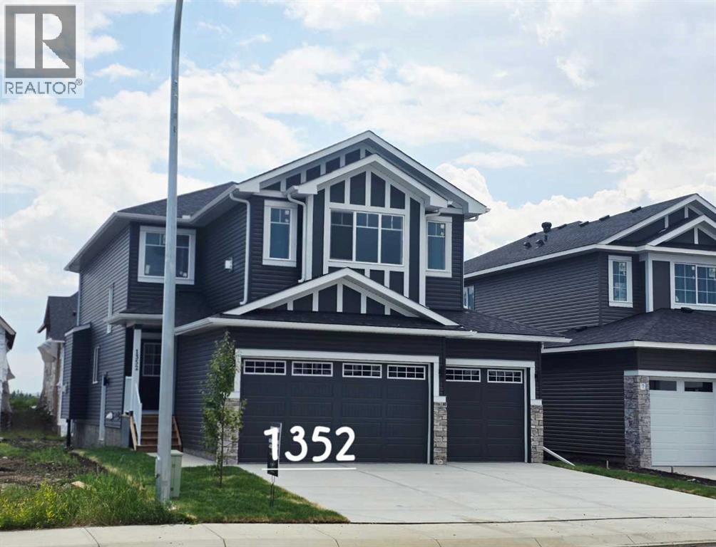 1352 Scarlett Ranch Boulevard, Carstairs, Alberta