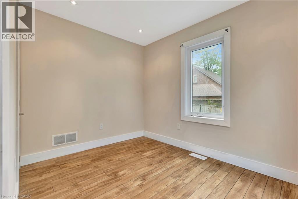 121 King Street E, Stoney Creek, Ontario  L8G 1L2 - Photo 17 - 40776160