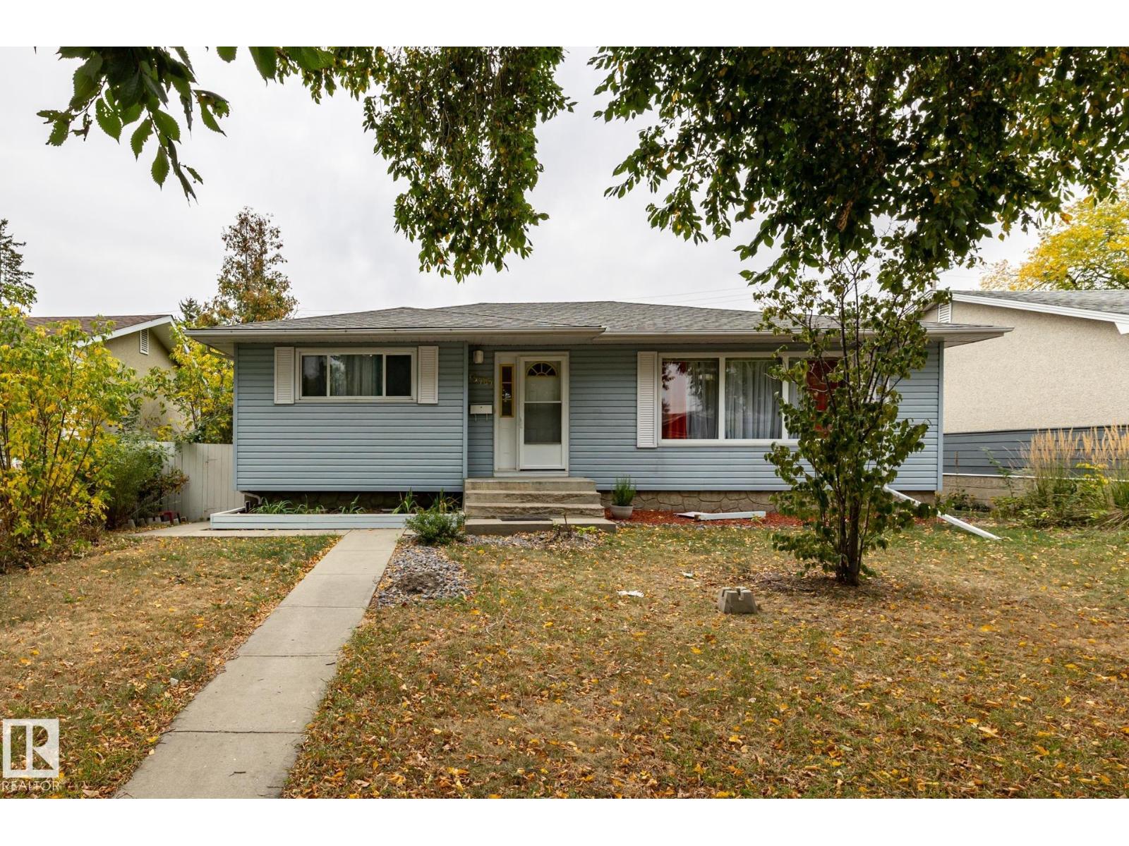 15707 92 Av Nw, Edmonton, Alberta  T5R 5C5 - Photo 1 - E4460621
