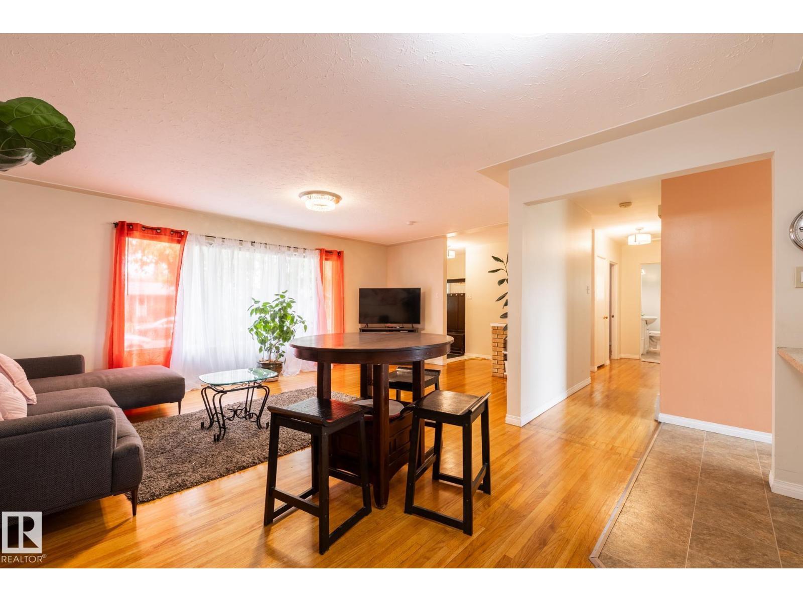 15707 92 Av Nw, Edmonton, Alberta  T5R 5C5 - Photo 8 - E4460621