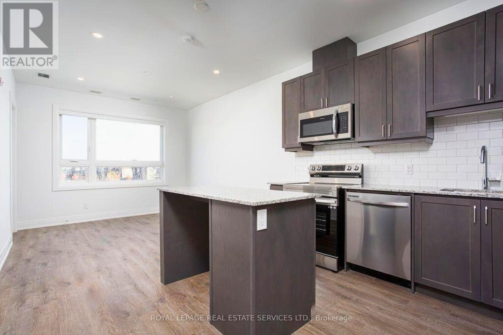 205 - 3265 Carding Mill Trail, Oakville, Ontario  L6M 5P7 - Photo 10 - W12442546