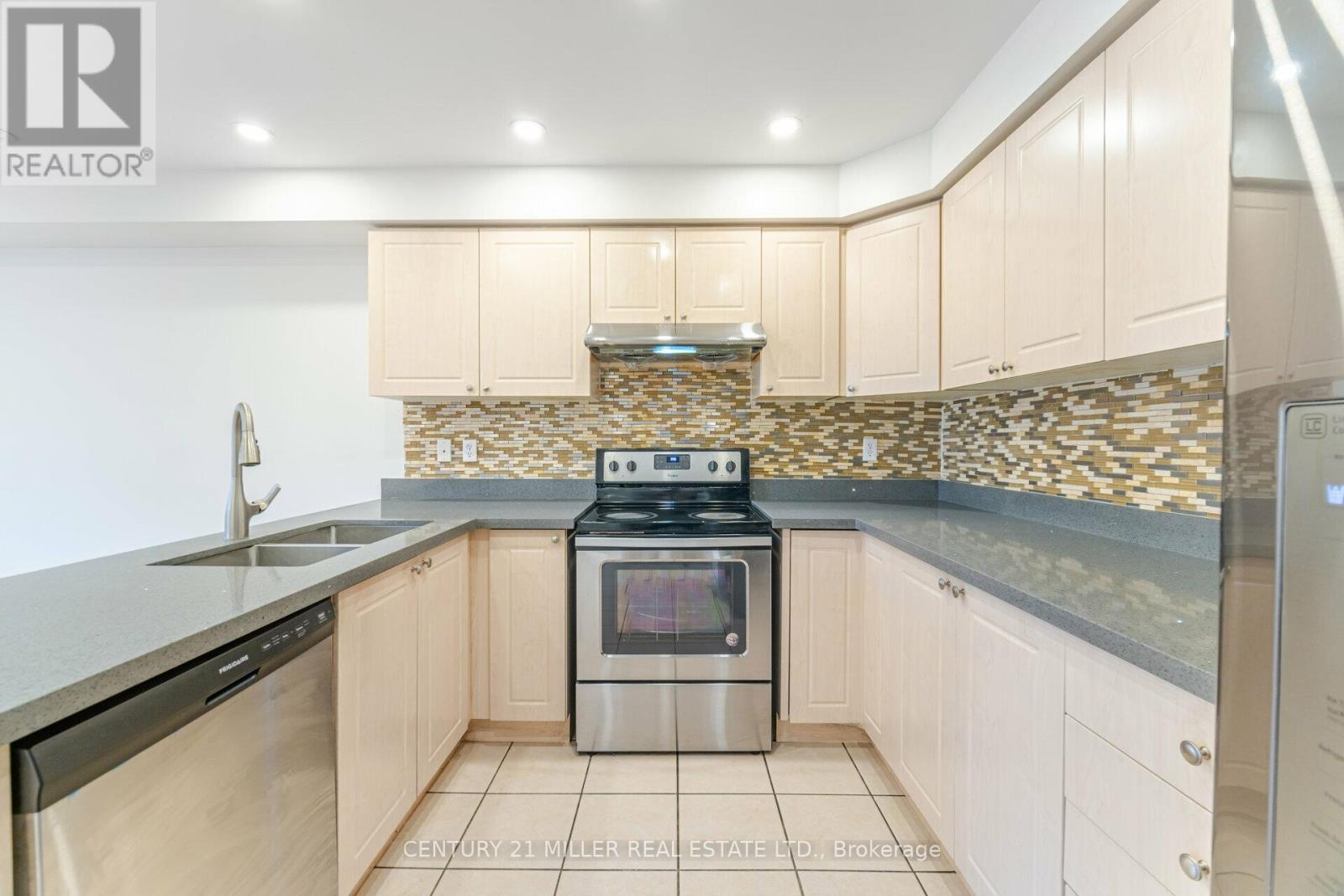 5953 Tenth Line W, Mississauga (Churchill Meadows), Ontario  L5M 6K7 - Photo 7 - W12442556
