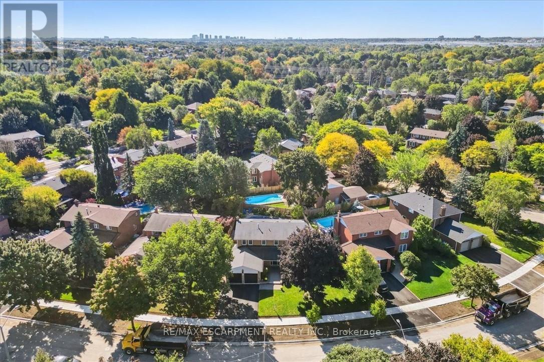 41 Steen Drive, Mississauga (Streetsville), Ontario  L5N 2V3 - Photo 26 - W12442559