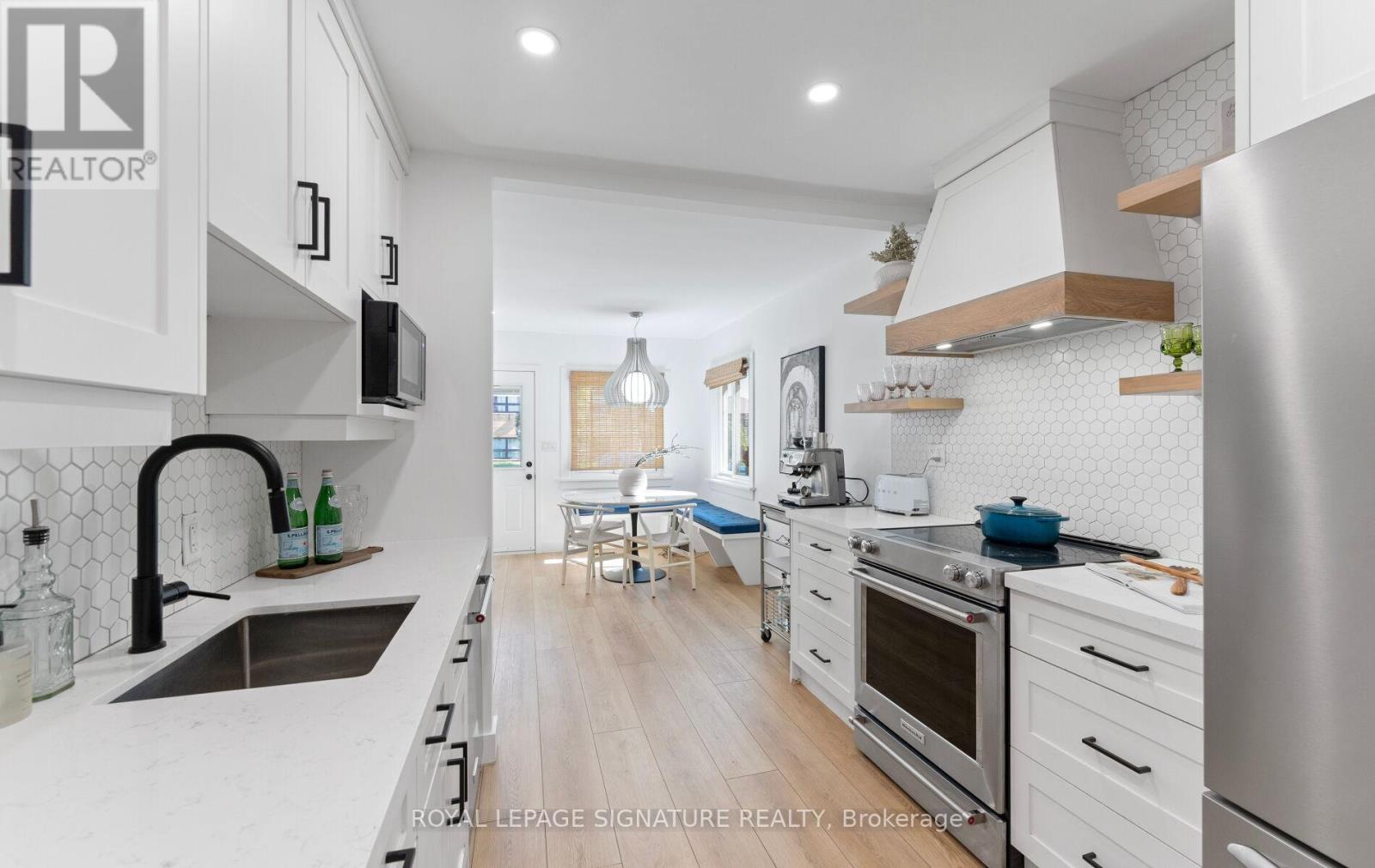 126 Twenty Second Street, Toronto (New Toronto), Ontario  M8V 3M4 - Photo 10 - W12442560