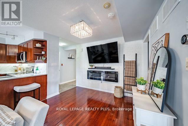4 - 700 Neighbourhood Circle, Mississauga, Ontario  L5B 0A6 - Photo 17 - W12442562