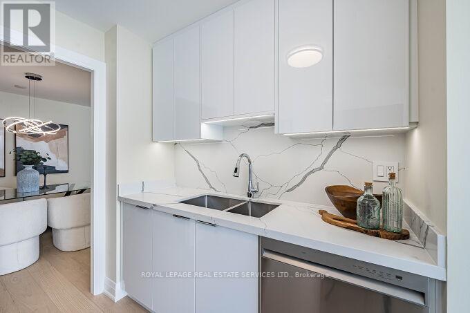 301 - 1 Aberfoyle Crescent, Toronto (Islington-City Centre West), Ontario  M8X 2X8 - Photo 23 - W12442592