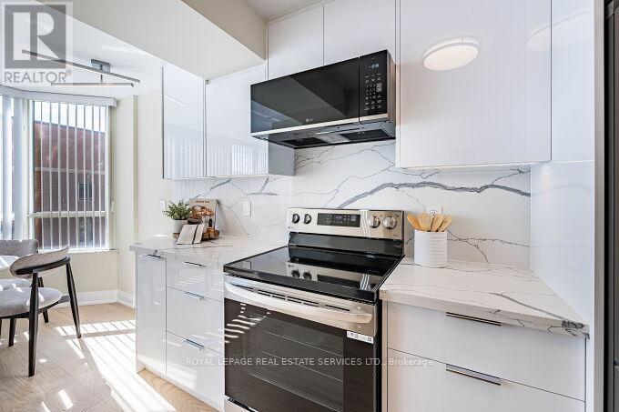 301 - 1 Aberfoyle Crescent, Toronto (Islington-City Centre West), Ontario  M8X 2X8 - Photo 24 - W12442592