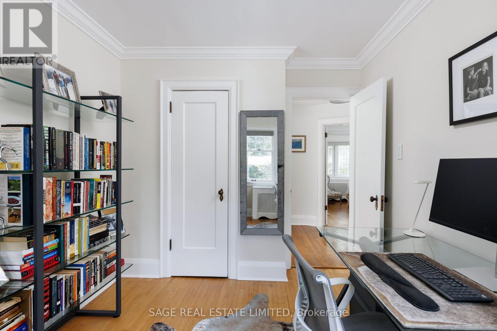 35 Grenview Boulevard N, Toronto (Kingsway South), Ontario  M8X 2J9 - Photo 42 - W12442606