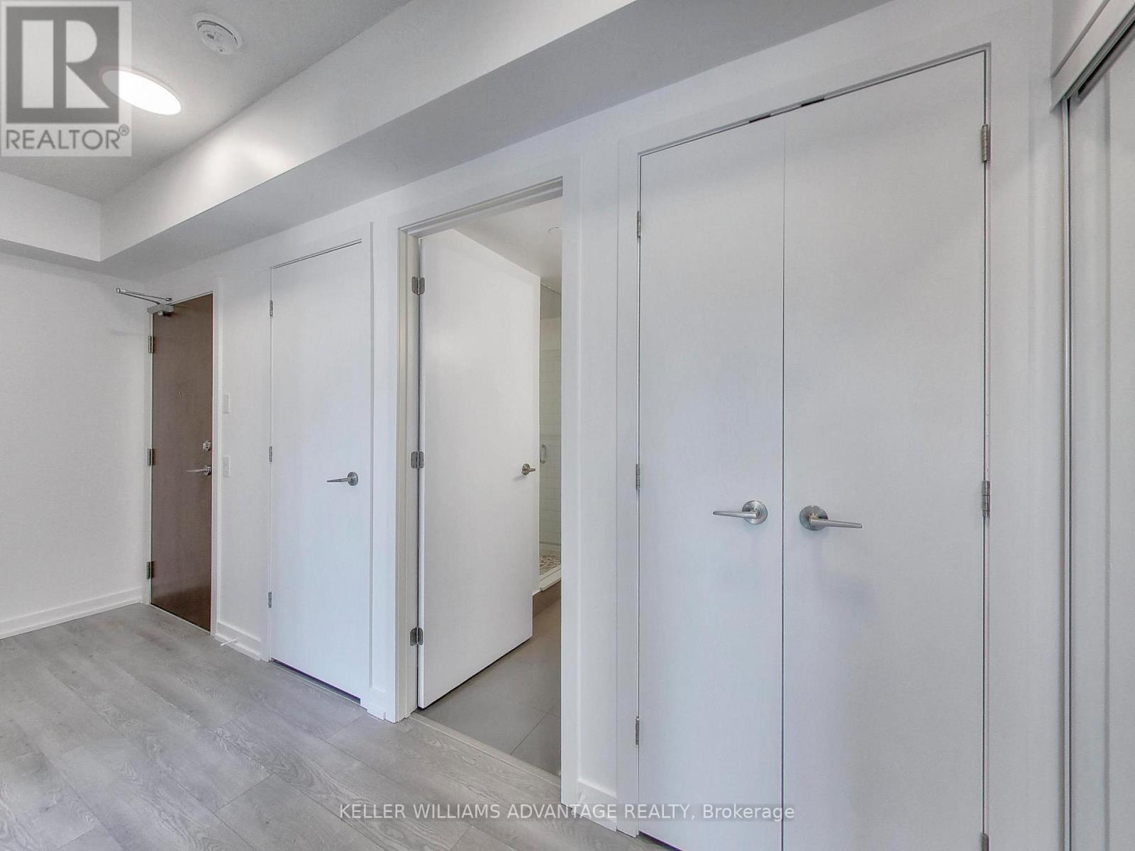 1104 - 2200 Lake Shore Boulevard W, Toronto (Mimico), Ontario  M8V 1A4 - Photo 8 - W12442622