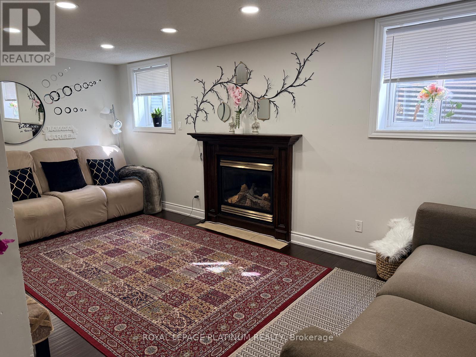 Legal Basement - 1540 Manorbrook Crt., Mississauga, Ontario  L5M 4A8 - Photo 4 - W12442628