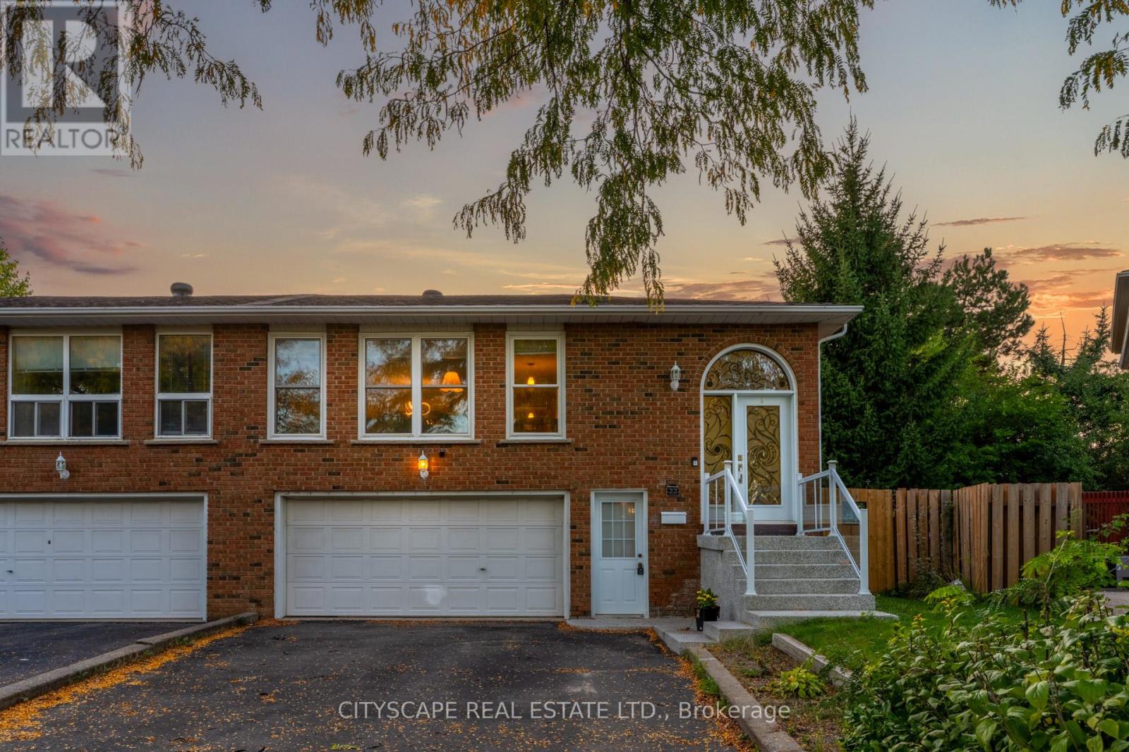 22 Jade Crescent, Brampton (Northgate), Ontario  L6S 3H1 - Photo 1 - W12442630
