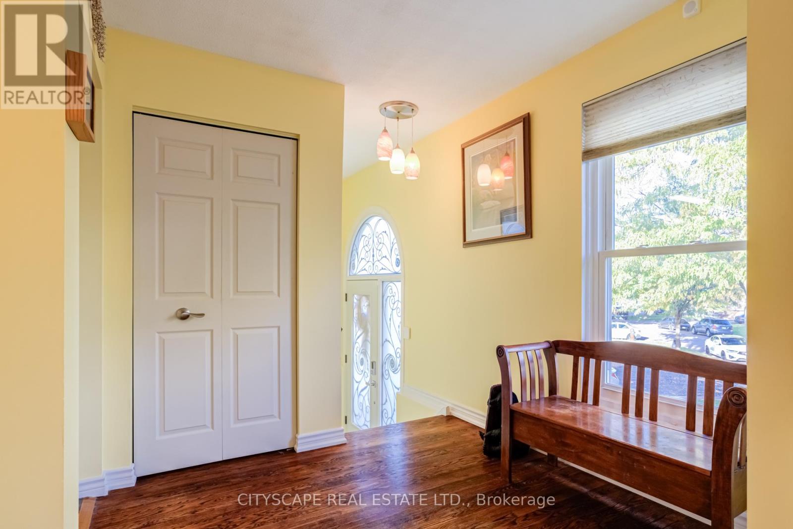 22 Jade Crescent, Brampton (Northgate), Ontario  L6S 3H1 - Photo 11 - W12442630