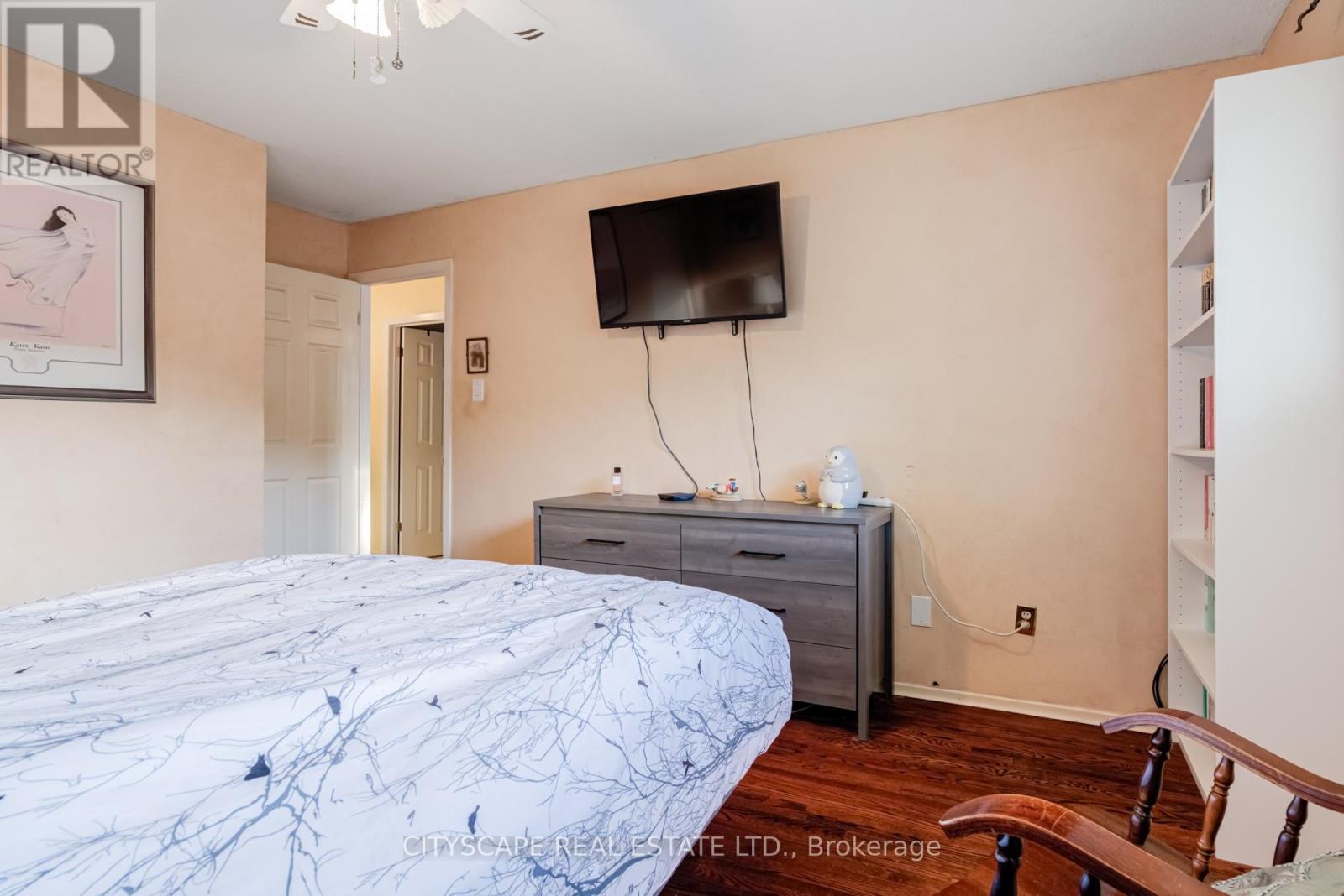 22 Jade Crescent, Brampton (Northgate), Ontario  L6S 3H1 - Photo 14 - W12442630