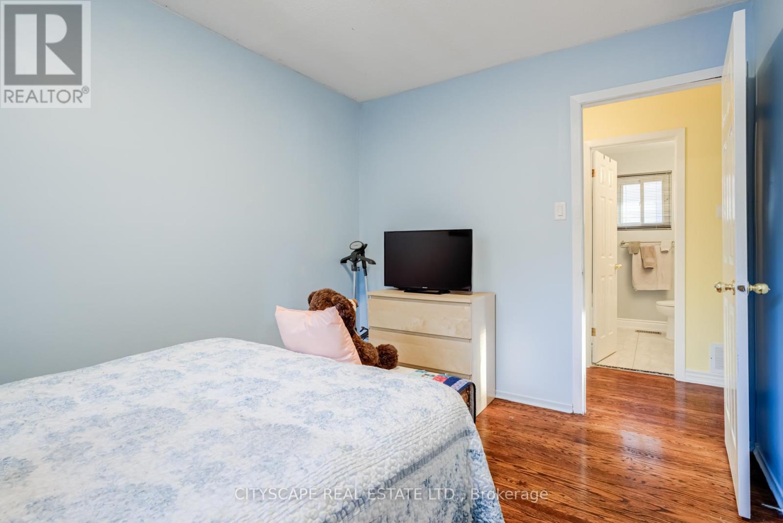 22 Jade Crescent, Brampton (Northgate), Ontario  L6S 3H1 - Photo 16 - W12442630