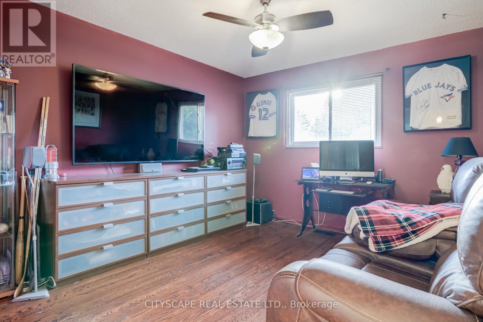 22 Jade Crescent, Brampton (Northgate), Ontario  L6S 3H1 - Photo 17 - W12442630