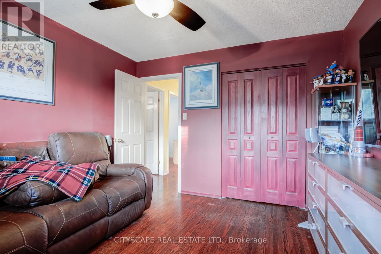 22 Jade Crescent, Brampton (Northgate), Ontario  L6S 3H1 - Photo 18 - W12442630