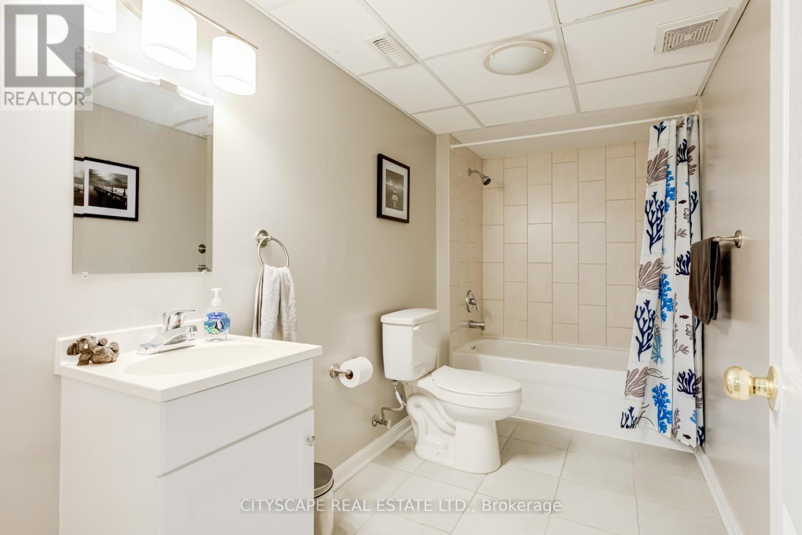 22 Jade Crescent, Brampton (Northgate), Ontario  L6S 3H1 - Photo 32 - W12442630