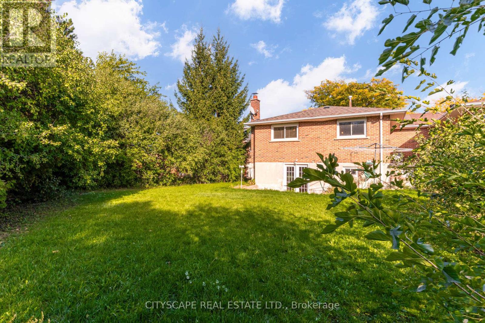 22 Jade Crescent, Brampton (Northgate), Ontario  L6S 3H1 - Photo 37 - W12442630