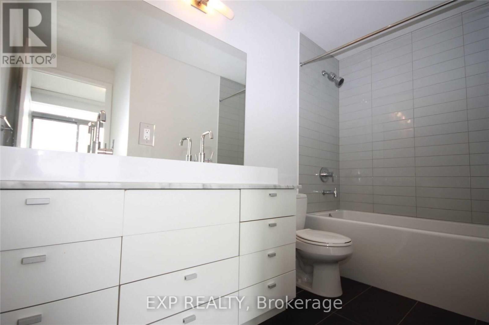 2305 - 105 The Queensway Way, Toronto, Ontario  M6S 5B5 - Photo 4 - W12442638