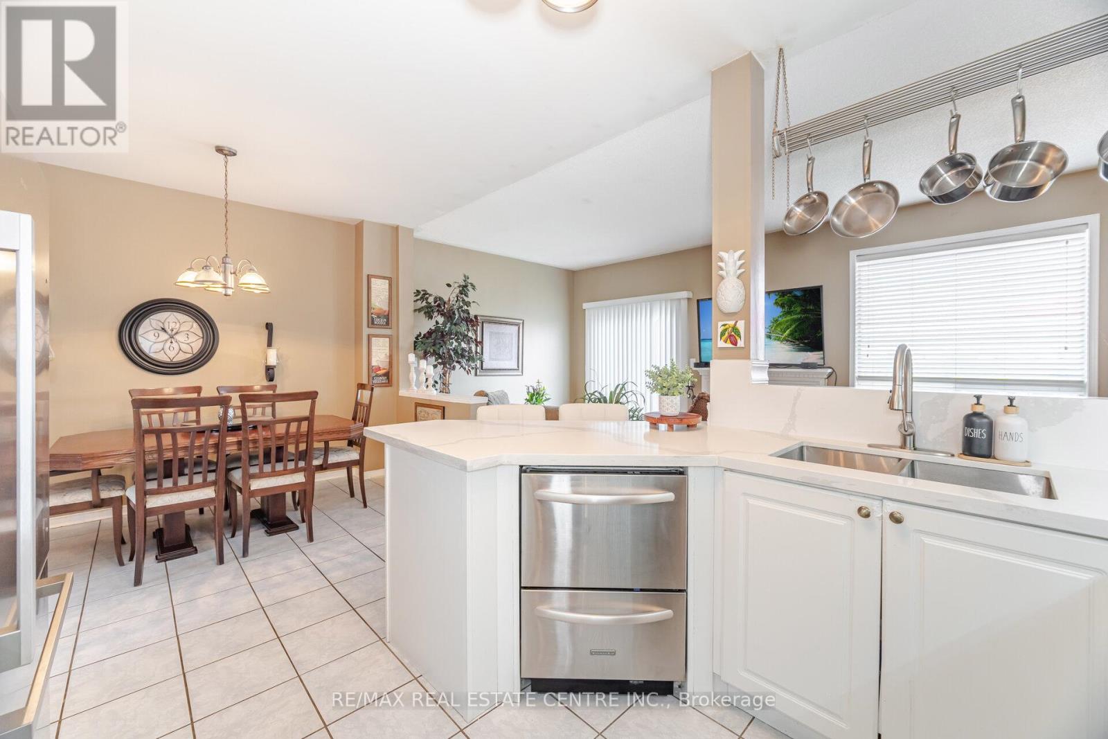 21 Hesketh Court, Caledon, Ontario  L7C 1C6 - Photo 14 - W12442640