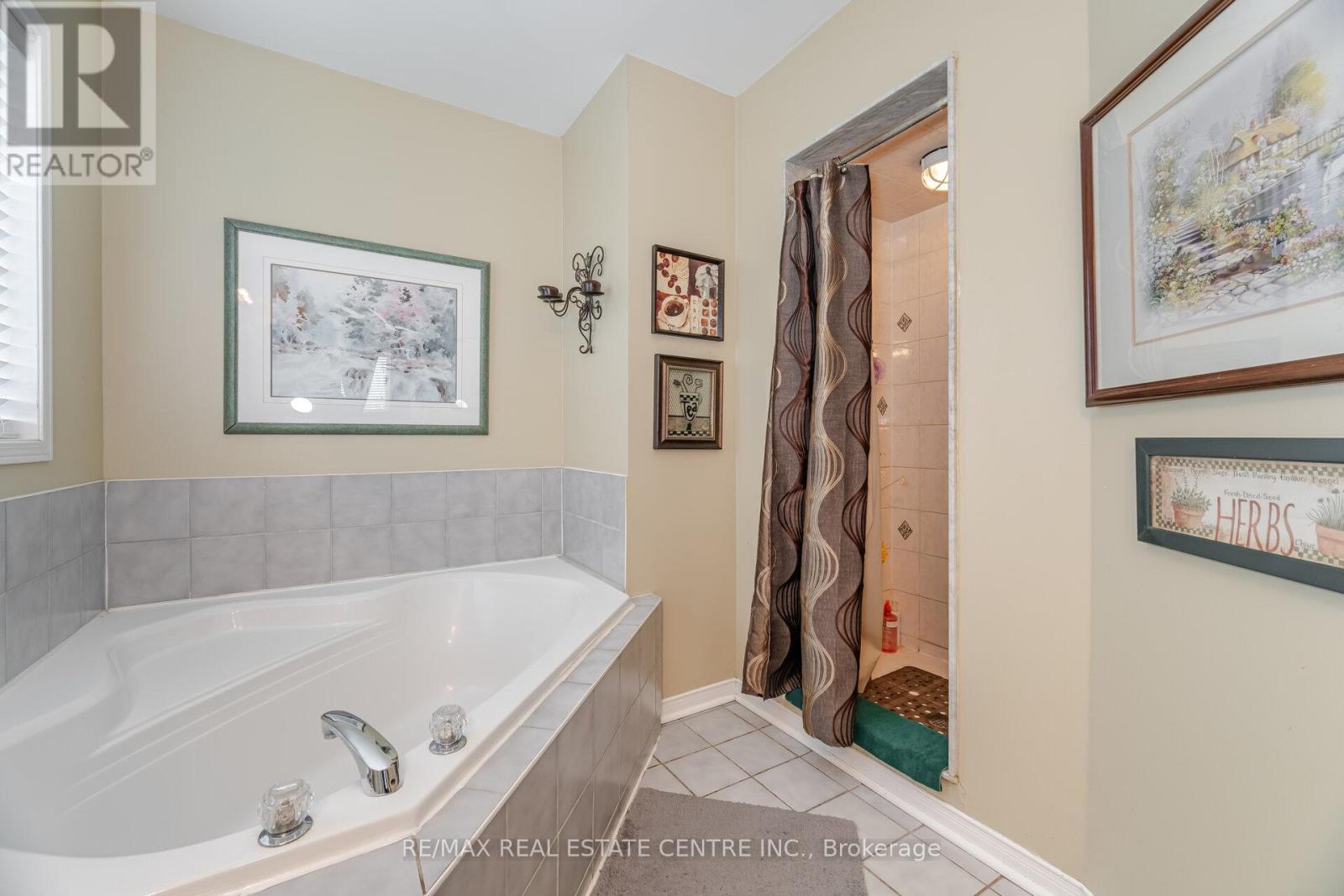 21 Hesketh Court, Caledon, Ontario  L7C 1C6 - Photo 24 - W12442640