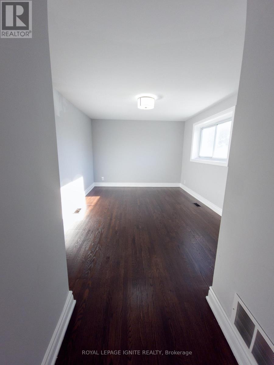 32 - 23 Tealham Drive, Toronto (West Humber-Clairville), Ontario  M9V 3T5 - Photo 17 - W12442641