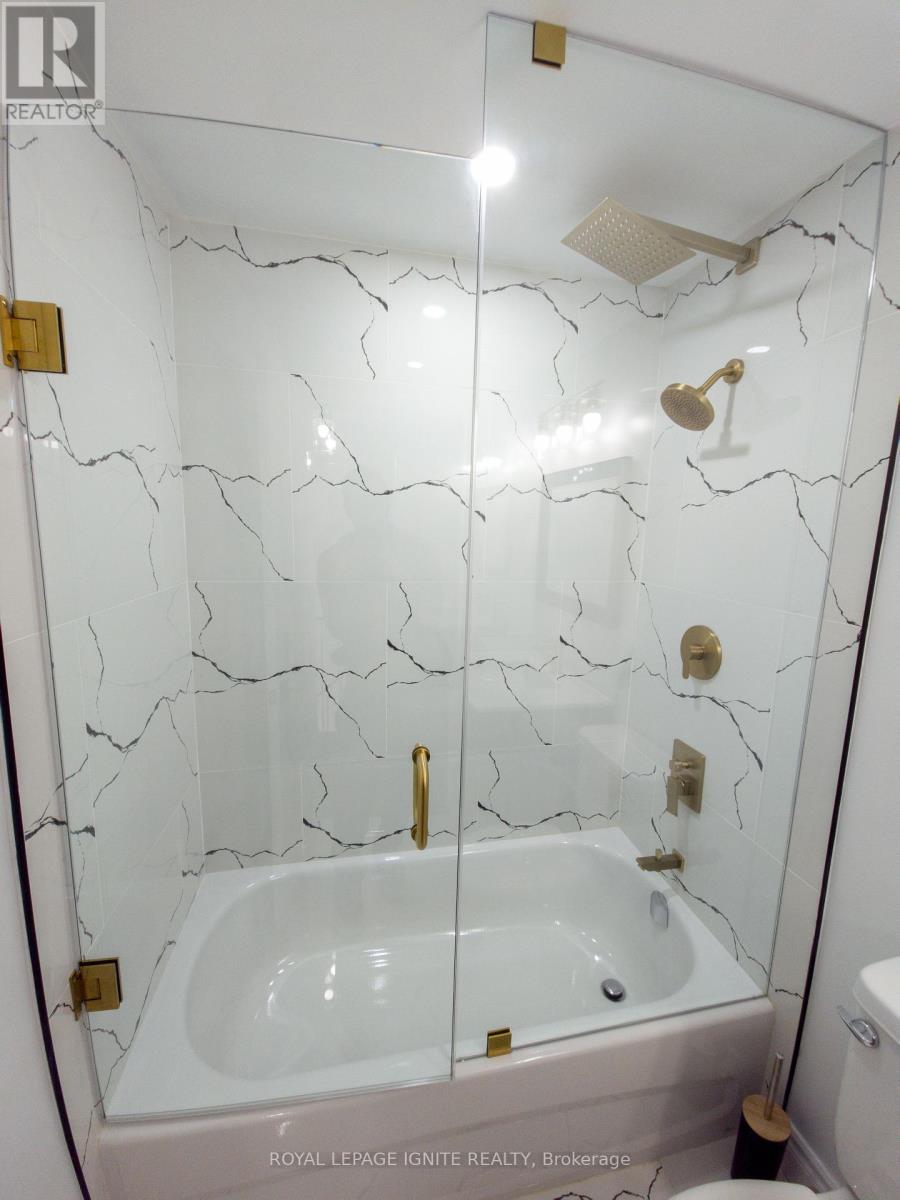 32 - 23 Tealham Drive, Toronto (West Humber-Clairville), Ontario  M9V 3T5 - Photo 20 - W12442641