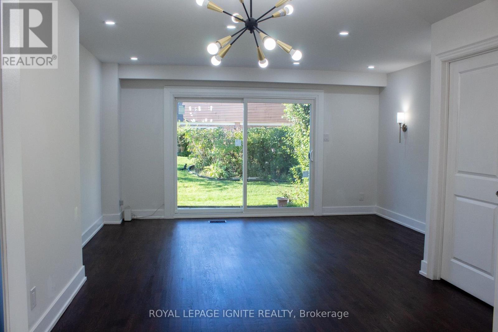 32 - 23 Tealham Drive, Toronto (West Humber-Clairville), Ontario  M9V 3T5 - Photo 8 - W12442641