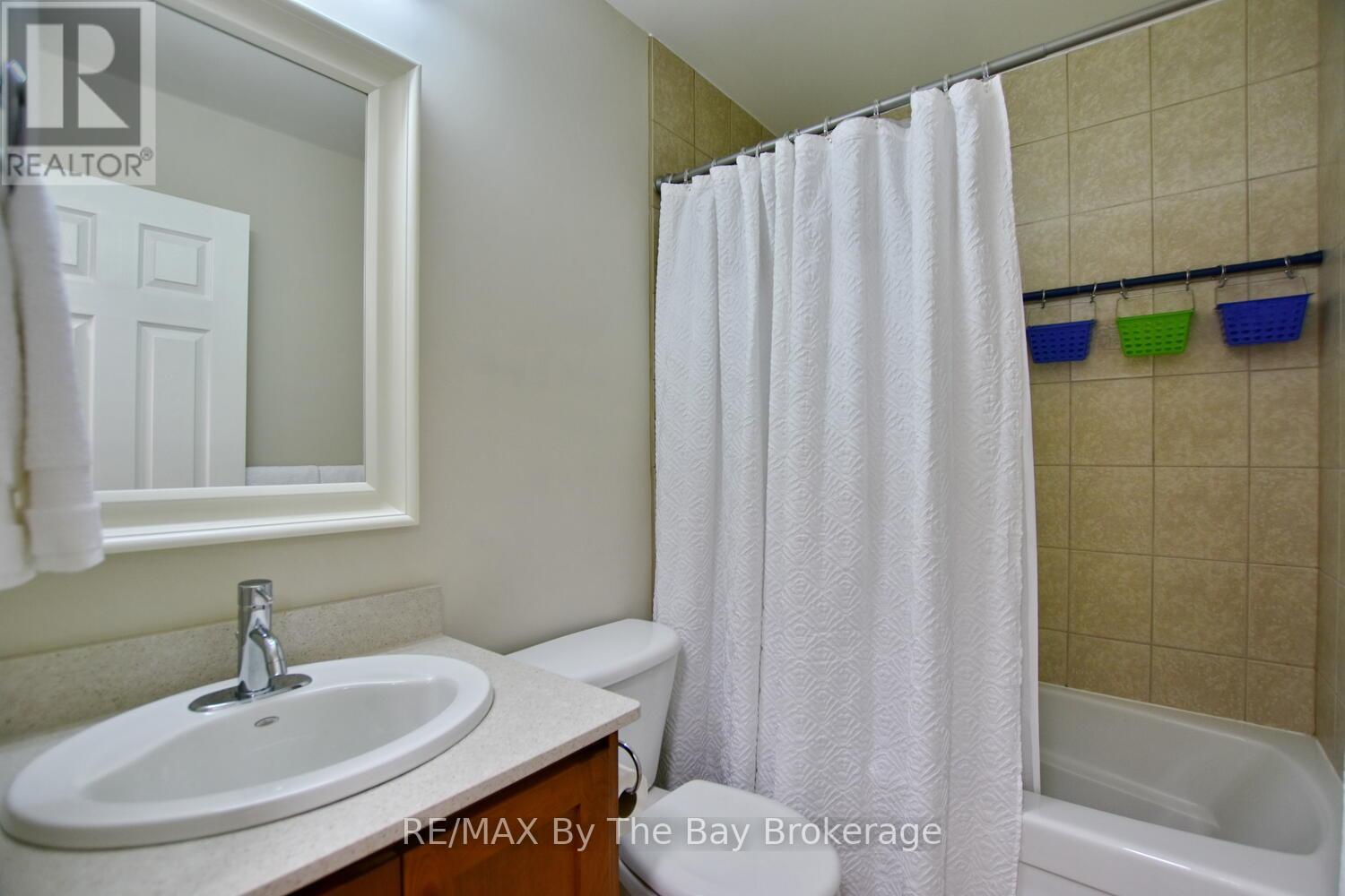 60 Caribou Trail, Wasaga Beach, Ontario  L9Z 1H4 - Photo 18 - S12442297