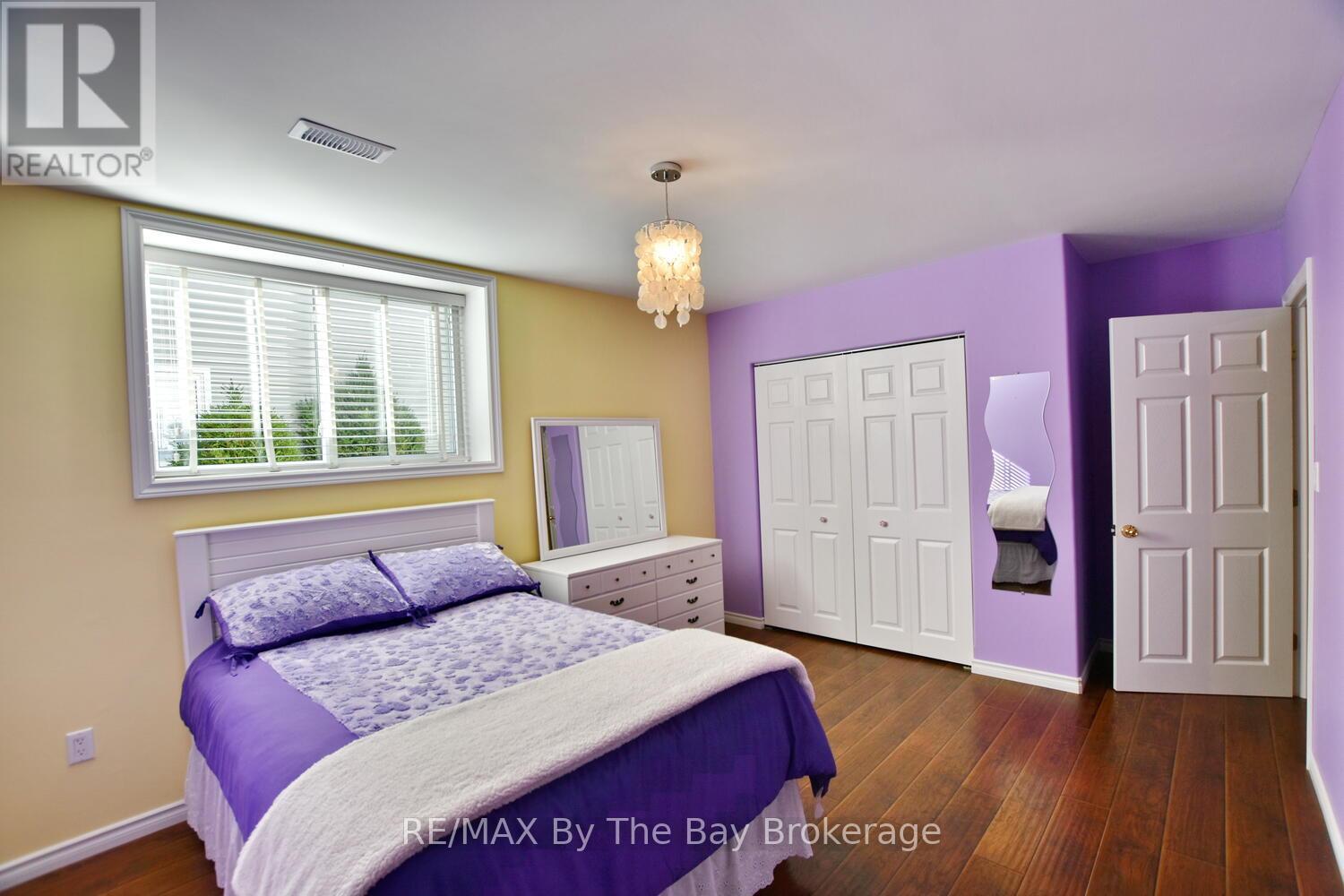 60 Caribou Trail, Wasaga Beach, Ontario  L9Z 1H4 - Photo 26 - S12442297