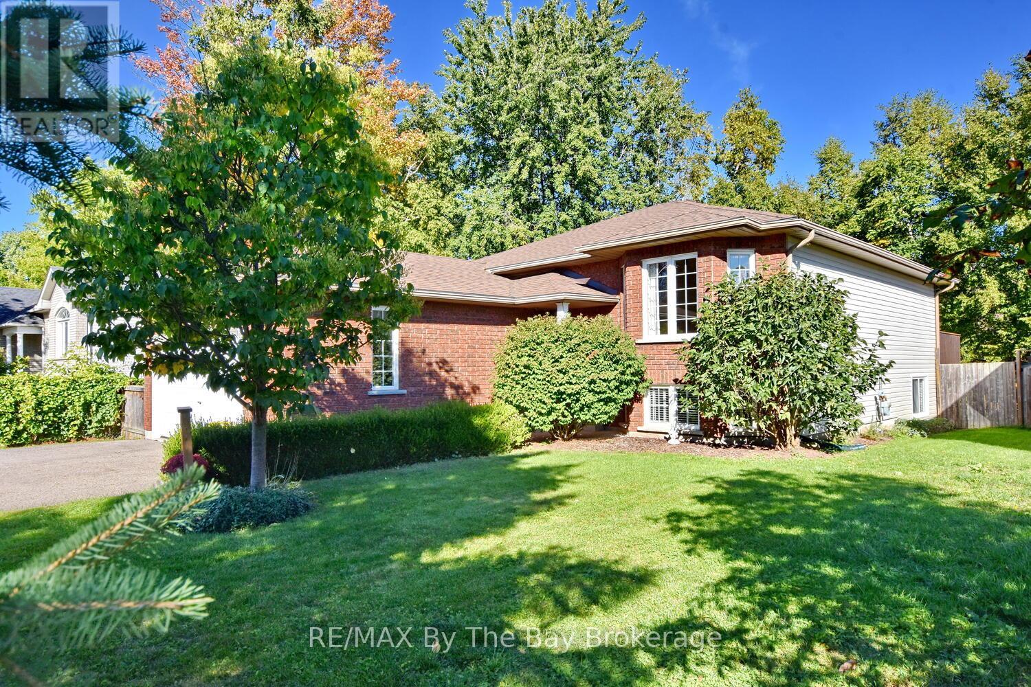 60 Caribou Trail, Wasaga Beach, Ontario  L9Z 1H4 - Photo 37 - S12442297