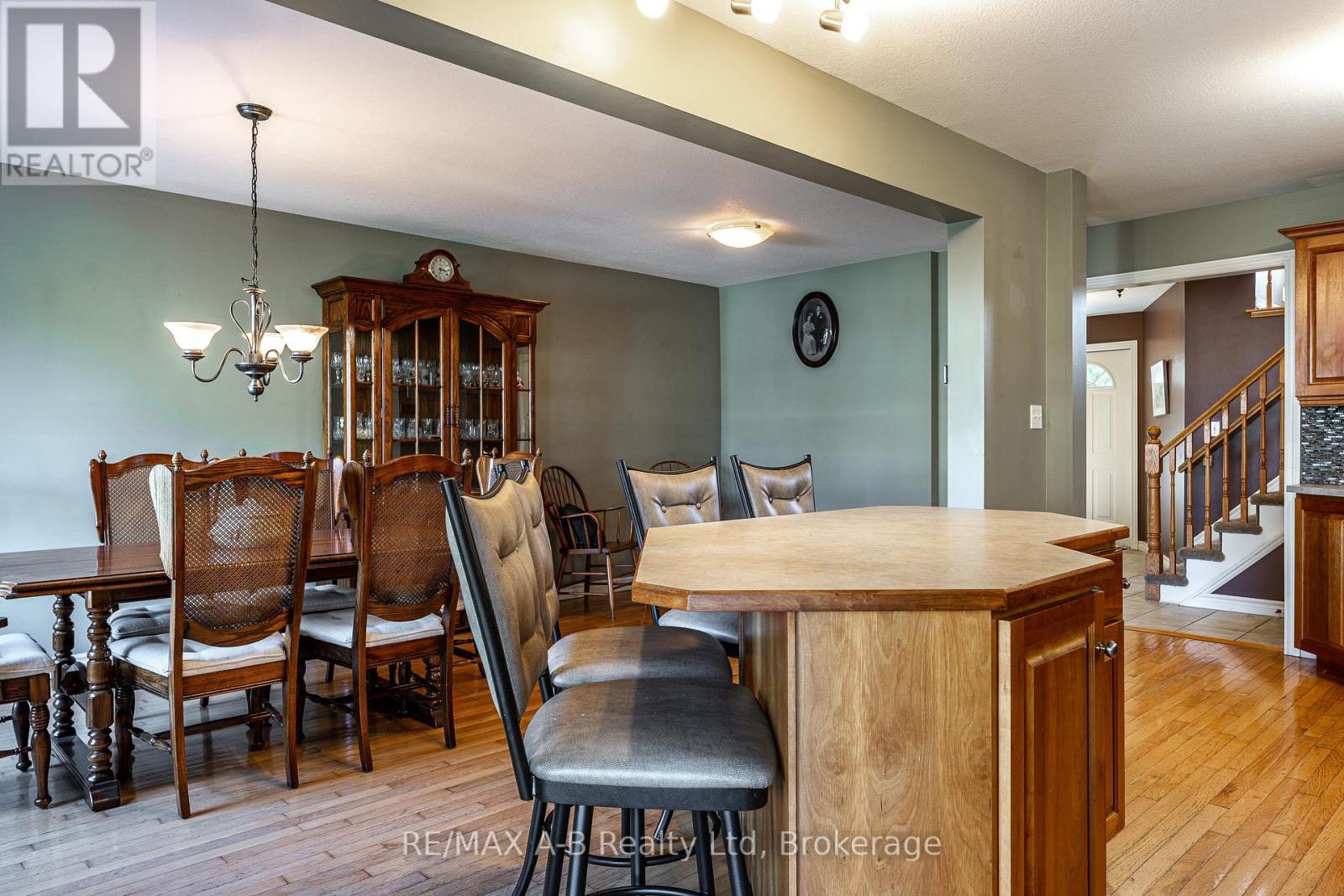 384 Douglas Street, Stratford, Ontario  N5A 7Z7 - Photo 10 - X12442806