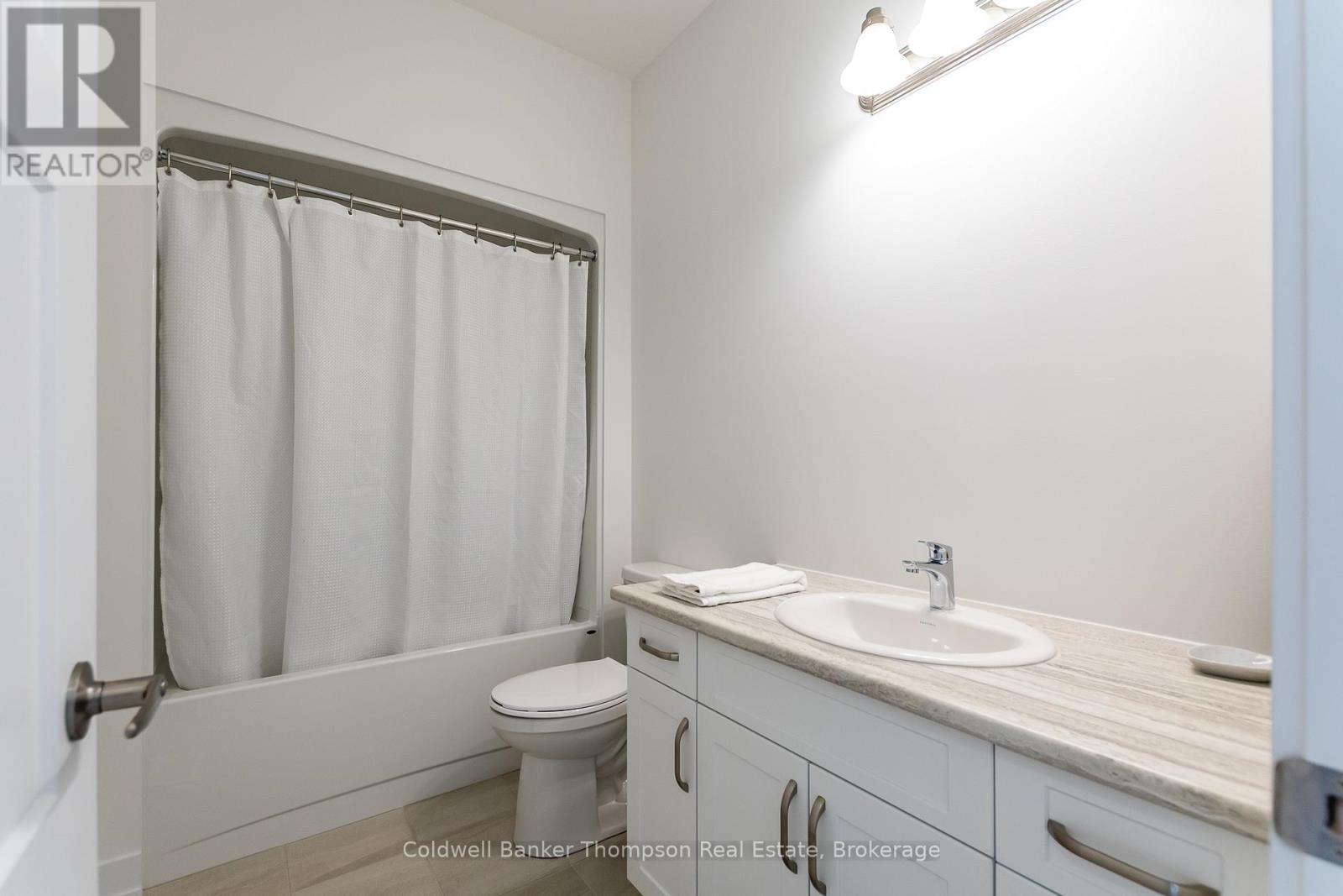 30 Charles Morley Boulevard, Huntsville, Ontario  P1H 0G5 - Photo 7 - X12442781